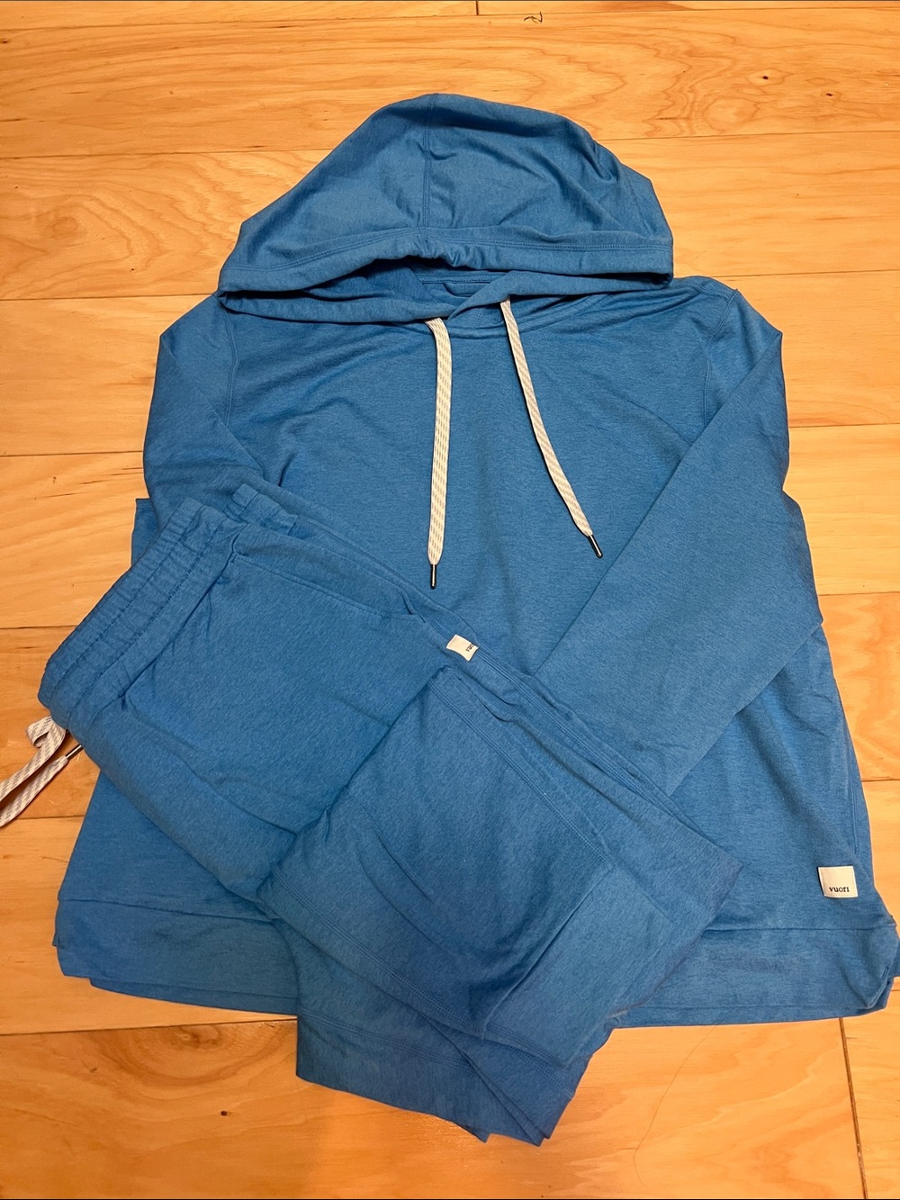 Vuori Blue Hoodie & Jogger Set - Comfort Fit